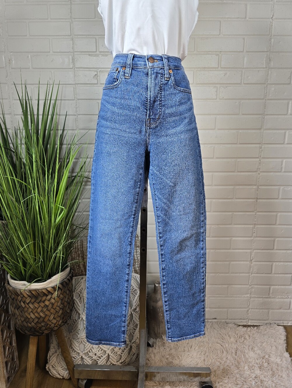 Madewell High Rise Perfect Vintage Jeans 24
